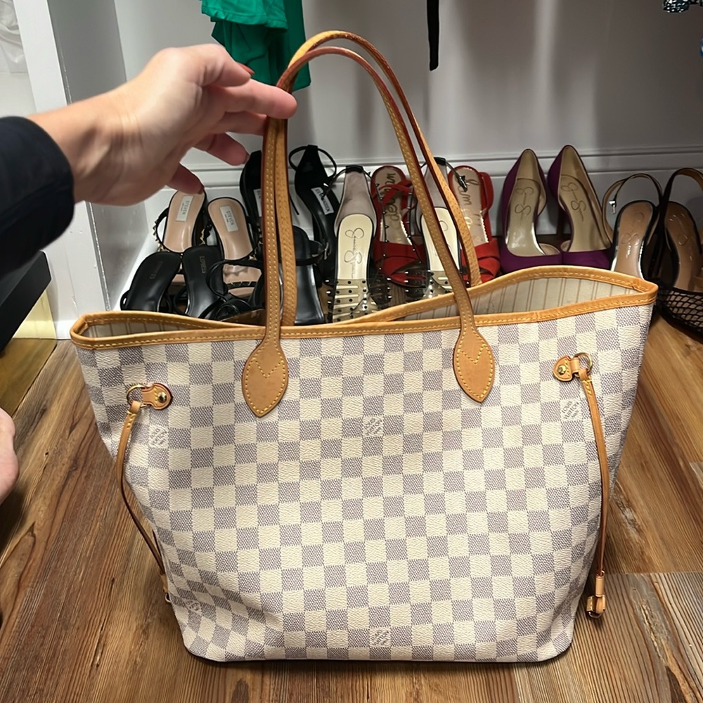 Authentic Louis Vuitton Neverful MM Azur
